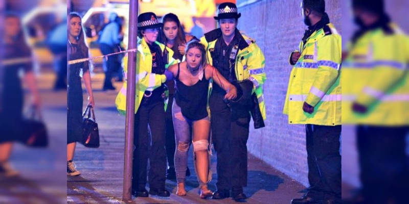 Resultado de imagen para atentado en el concierto de ariana grande