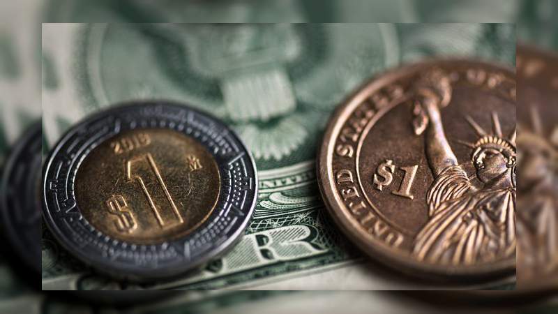 Dólar toca los 21.90 pesos por caída en el precio del petróleo y amenaza del COVID-19 