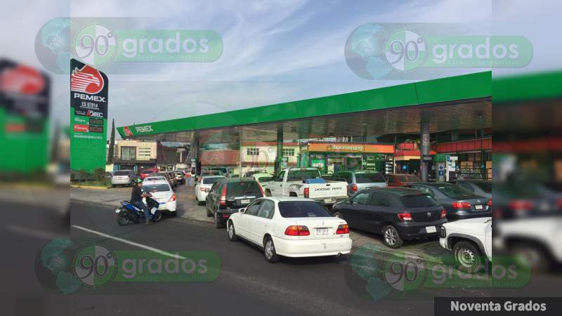A 17 pesos el litro de gasolina en Uruapan, Michoacán  - Foto 0 