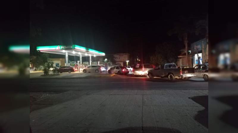 Baja el precio de la gasolina en Apatzingán - Foto 2 