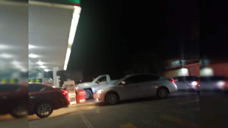Baja el precio de la gasolina en Apatzingán - Foto 4 