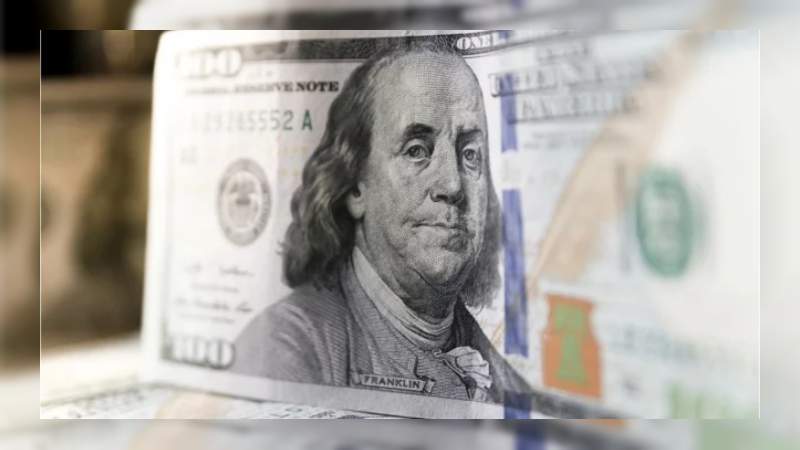 Peso alcanza un nuevo mínimo histórico 