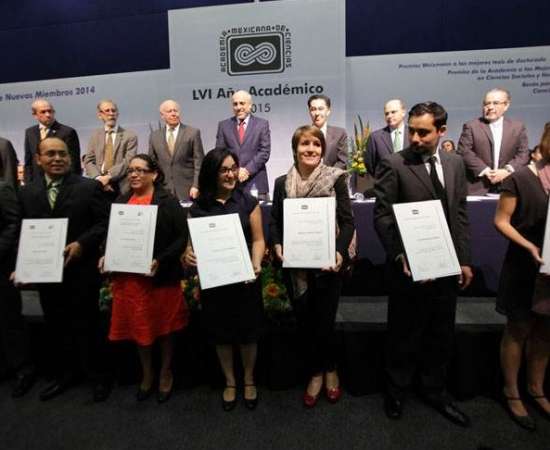 Se promueve en México la participación de la mujer en la investigación posdoctoral‏  