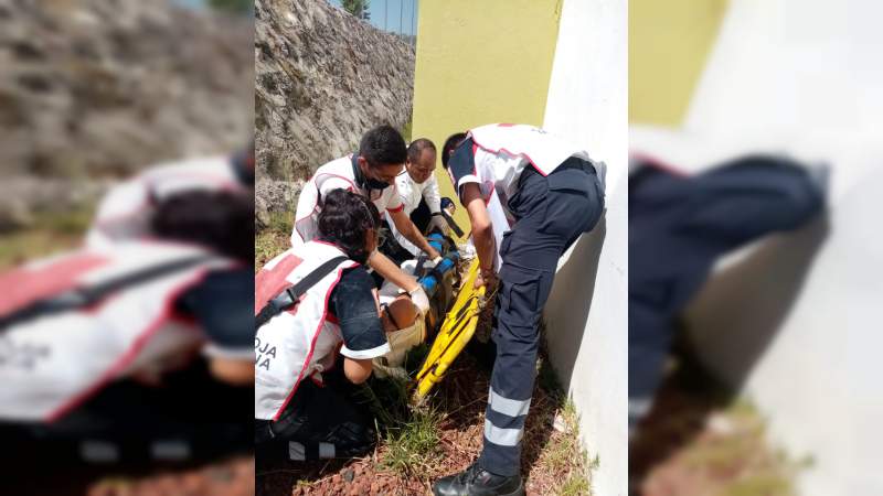 Morelia, Michoacán: Cae mujer de un cuarto piso, resulta herida - Foto 0 