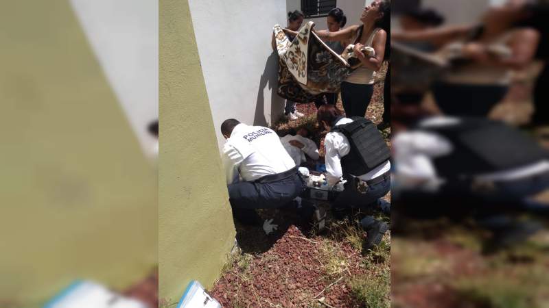 Morelia, Michoacán: Cae mujer de un cuarto piso, resulta herida - Foto 2 