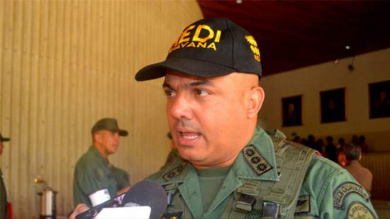 Exgeneral del Ejército chavista se entrega en Colombia; otro exmando será extraditado de España: EEUU ofrecía $10 mdd por ellos - Foto 1 