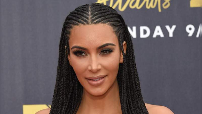 Dona un mdd a familias afectadas por el coronavirus, Kim Kardashian no es mala leche 