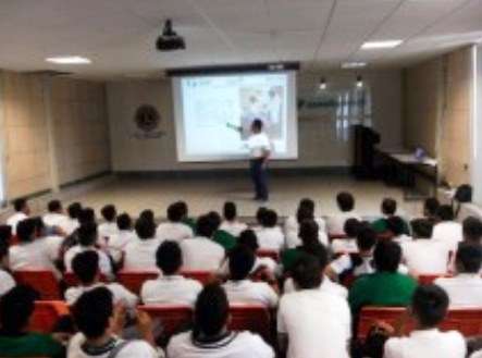 Participan estudiantes del Conalep Michoacán en conferencias sobre prevención del VIH‏  
