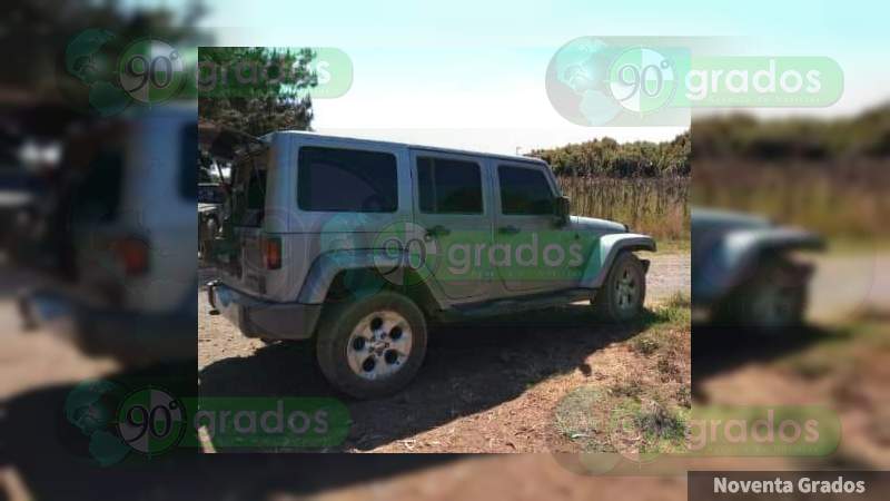 Aseguran dos vehículos, un costal de marihuana, meth y armas en Ario, Michoacán - Foto 2 