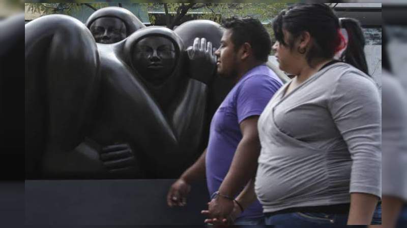 Por obesidad, capitalinos están en riesgo de contagiarse de Covid-19 