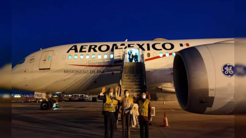  Retorna desde China avión de Aeroméxico con suministros para combatir el Covid-19  - Foto 0 