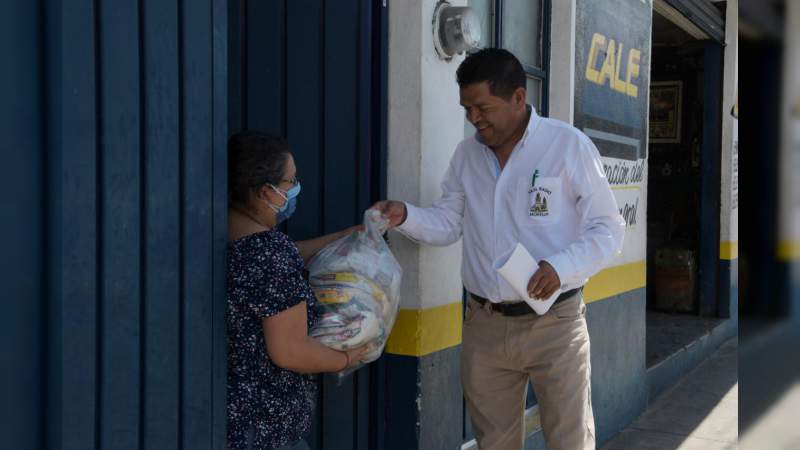 Da Raúl Morón banderazo a entrega de 35 mil despensas a familias de zonas vulnerables - Foto 5 