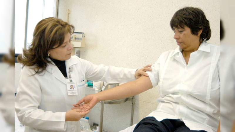 Anuncia Silvano Aureoles 60% de aumento salarial a personal médico y de enfermería, en contingencia por coronavirus  