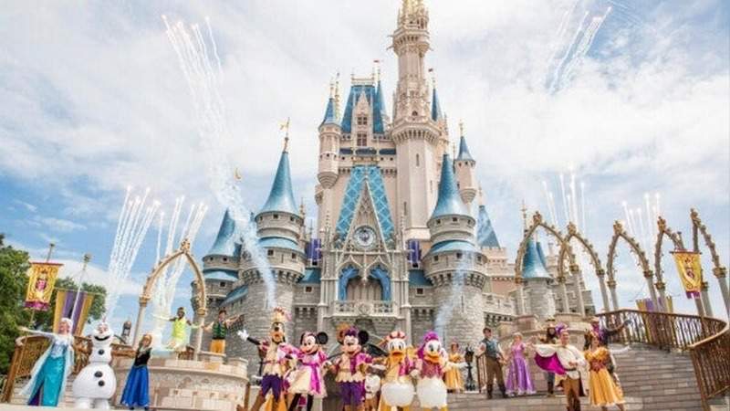 Dejaran de pagar a empleados de Disney World 