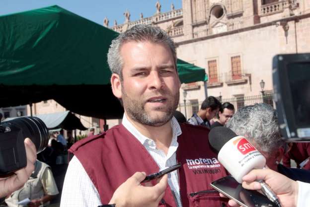 Presenta sus gastos de campaña candidato de Morena a la alcaldía de Morelia  