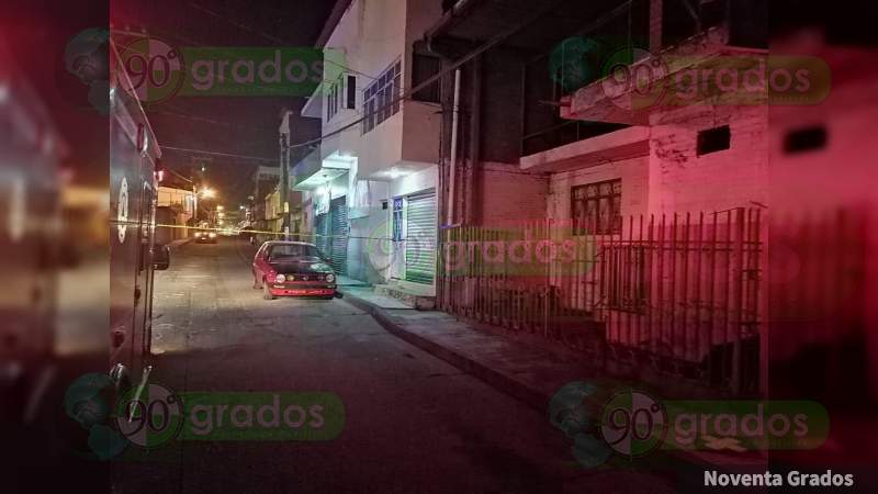 Travesti es asesinado a balazos por Plaza Ágora en Uruapan, Michoacán 