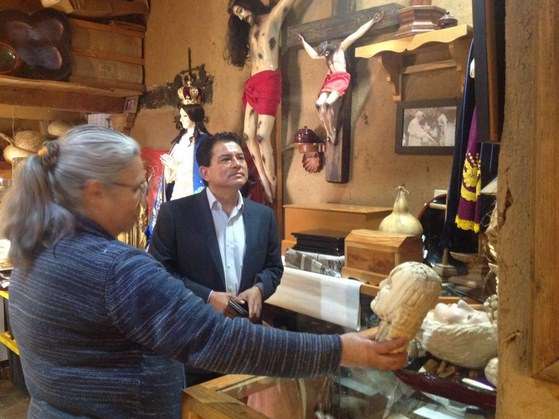 Inicia SíFinancia entrega de microcréditos a artesanos‏  