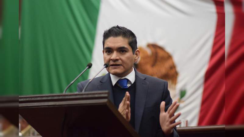 Indignante la condición en la que el Gobierno Federal atiende el COVID-19 en el IMSS de Zacapu: Arturo Hernández 