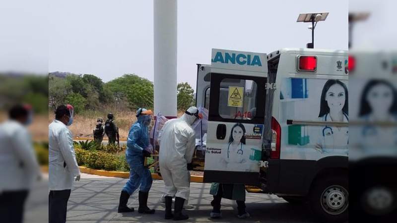 Realiza SSM traslados de pacientes de COVID-19 a tercer nivel de atención - Foto 1 