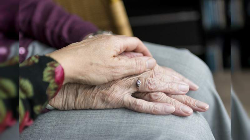 El Día de la Madre, los morelianos no respetaron la contingencia y visitaron a sus madres 
