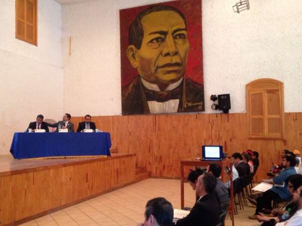 Plantillas y prestaciones no reconocidas por la SEP, entre los problemas de la UMSNH: Medardo Serna 