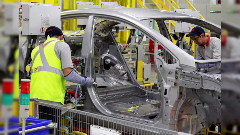 Anuncian que la industria automotriz, minería y construcción podrían reiniciar la próxima semana si cumplen con los protocolos 