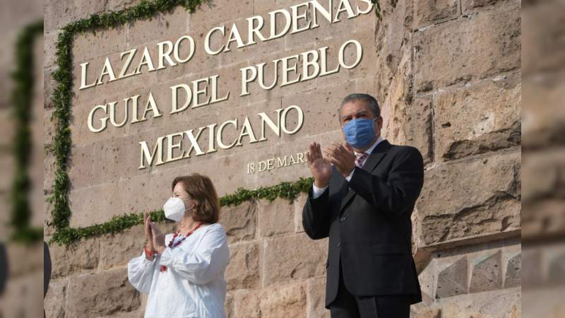 Morelia celebra el CXXV aniversario del natalicio de Lázaro Cárdenas del Río  - Foto 0 