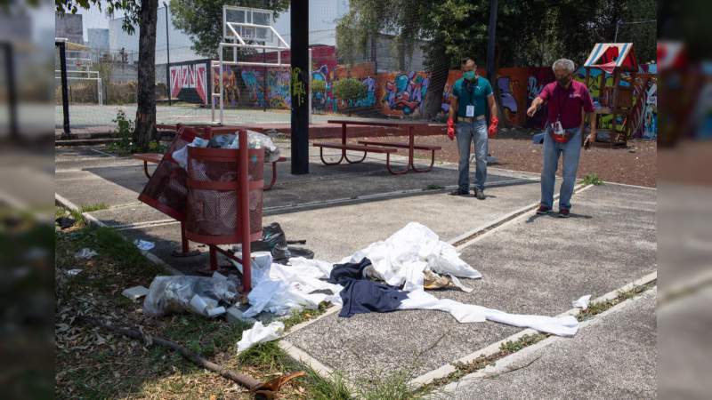 Abandonan material médico en la colonia Chapultepec Oriente de Morelia, Michoacán  - Foto 0 