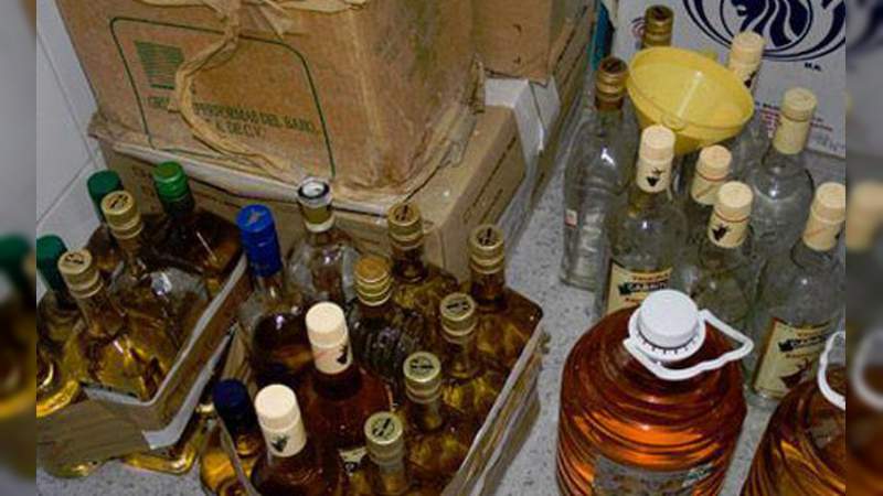 Se dispara venta de alcohol adulterado: 5 de cada 10 botellas lo están   