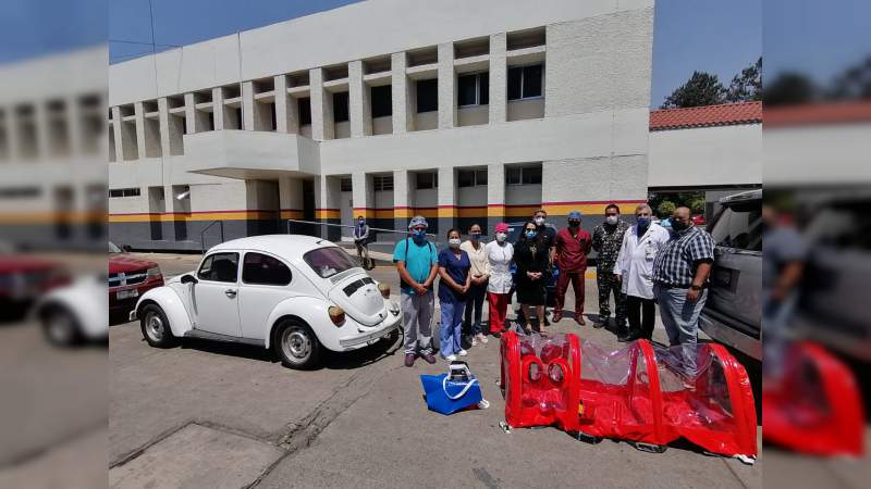 Donan cápsula de aislamiento y traslado de paciente COVID-19 al Hospital General de Uruapan “Dr. Pedro Daniel Martínez” 