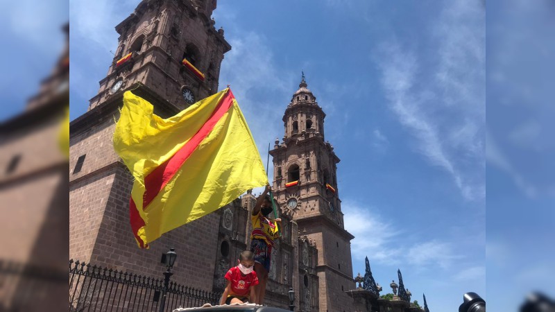 Aficionados de Monarcas se manifiestan en el centro histórico de Morelia - Foto 3 