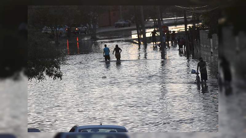 Tromba deja inundaciones en Piedras Negras, Coahuila 