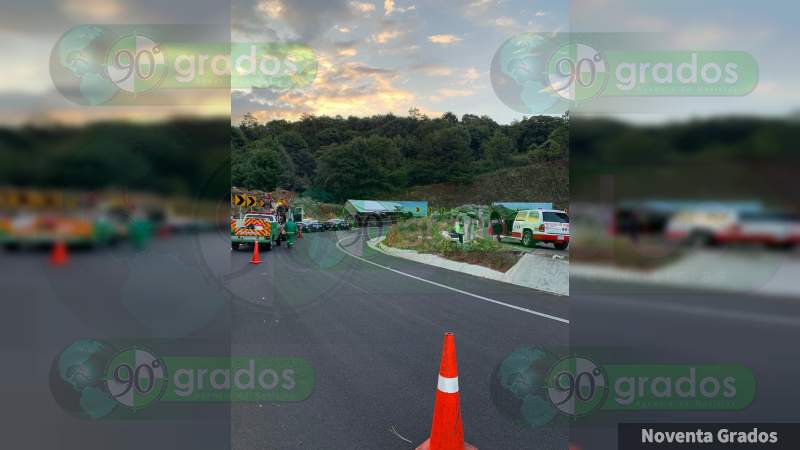 Trágico accidente deja 2 personas muertas y un lesionado en la Siglo XXI en Salvador Escalante  - Foto 2 