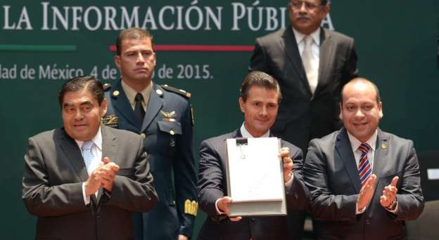 Promulga Enrique Peña Nieto Ley de Transparencia 