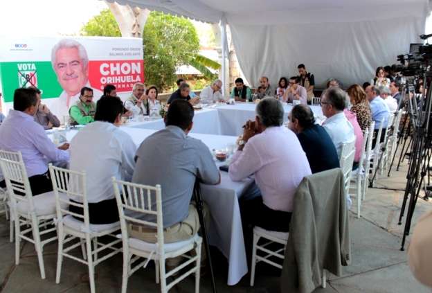 Con industriales michoacanos generaremos la riqueza que el estado requiere para salir adelante: Chon Orihuela 