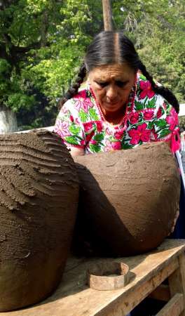 El tianguis artesanal de Domingo de Ramos en Uruapan, el más grande de América Latina - Foto 0 