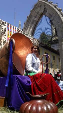 El tianguis artesanal de Domingo de Ramos en Uruapan, el más grande de América Latina - Foto 3 