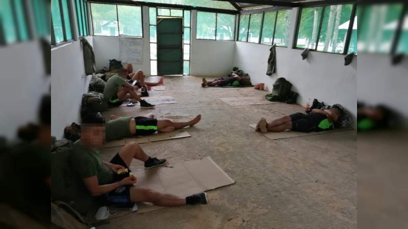 Exhiben condiciones inhumanas para militares con coronavirus en Bacalar, Quintana Roo