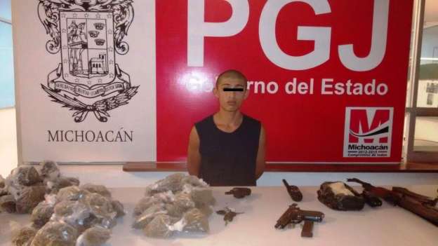 Detienen a cinco presuntos ladrones de vehículos y homicidas en Lázaro Cárdenas, Michoacán - Foto 1 