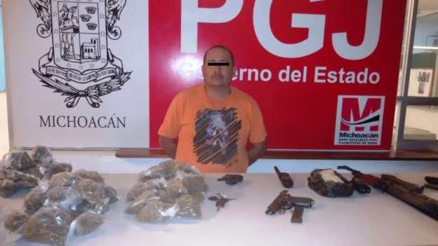 Detienen a cinco presuntos ladrones de vehículos y homicidas en Lázaro Cárdenas, Michoacán - Foto 3 