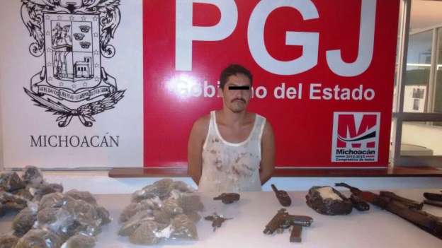 Detienen a cinco presuntos ladrones de vehículos y homicidas en Lázaro Cárdenas, Michoacán - Foto 4 