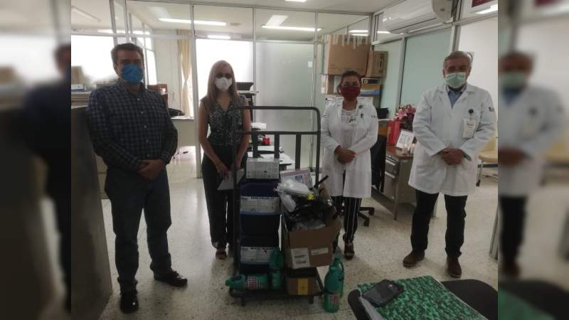 Habitantes donan productos al hospital general de Uruapan para atender pacientes con Covid-19 