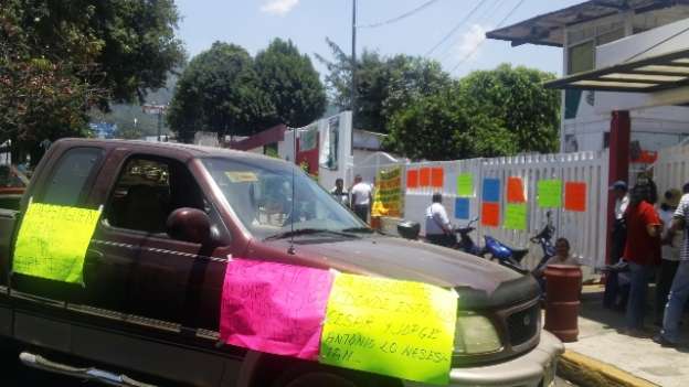 Exigen comuneros de Caltzontzin liberar a acusados de rescatar a delincuente en Uruapan, Michoacán - Foto 1 