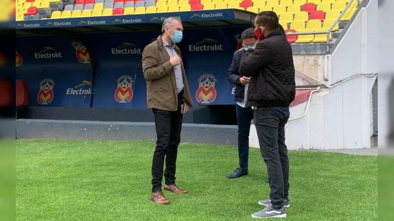 José Luis Higuera visitó hoy el Estadio Morelos, sede del Atlético Morelia 