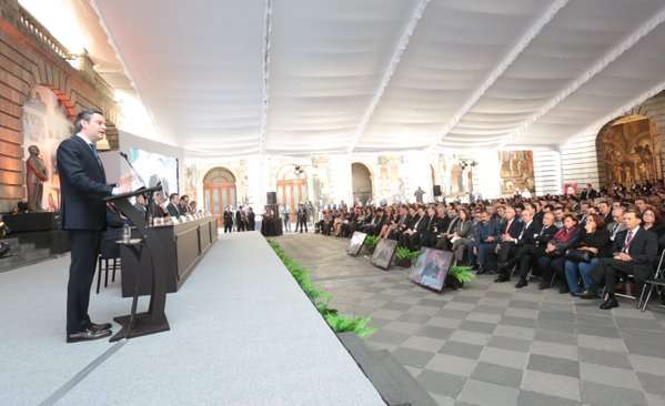 Presenta Secretario de Educación la Estrategia de Formación Continua de Profesores - Foto 1 