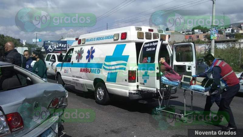 Choque múltiple en Morelia, Michoacán deja al menos tres heridos