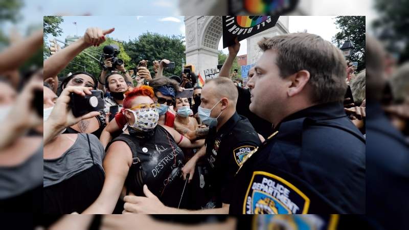 Tras protestas masivas, Nueva York recorta mil mdd al presupuesto policial 