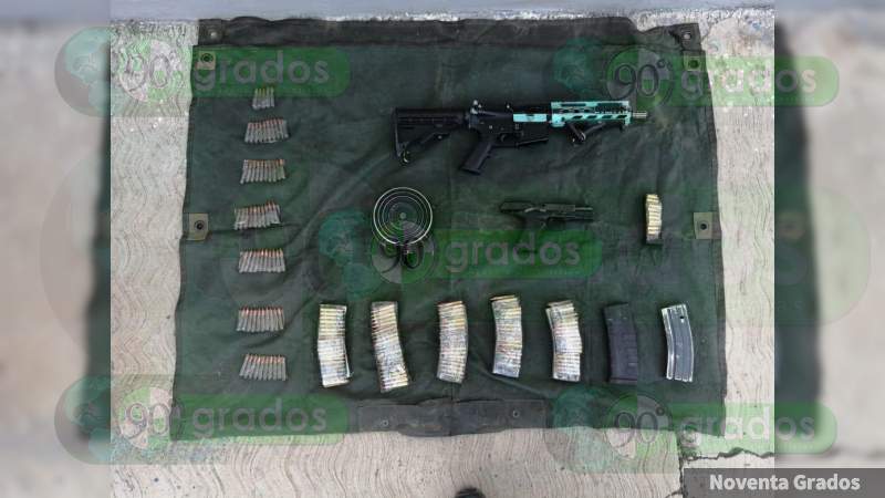 Aseguran rifle, pistola y más de 220 cartuchos, tras la visita de Silvano Aureoles a Múgica