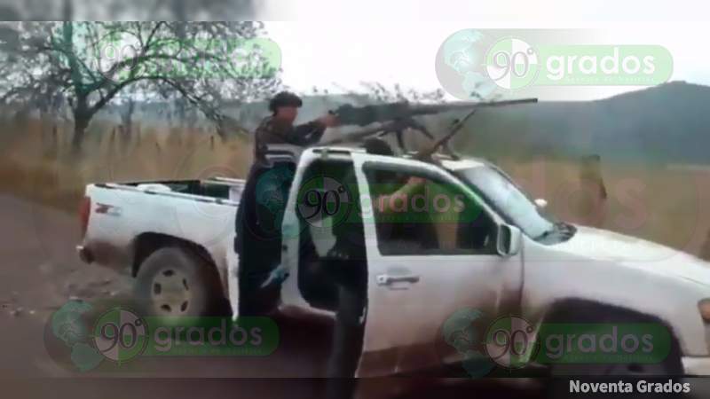 Con camión “monstruo” y ametralladora calibre 50, CJNG se graba enfrentado a Carteles Unidos en Michoacán