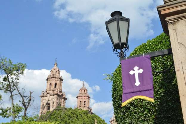 Embellece Ayuntamiento de Morelia el Centro Histórico para Semana Santa - Foto 0 